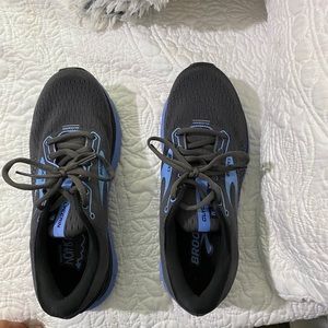 Brooks Women Glycerin 18 Running Shoes